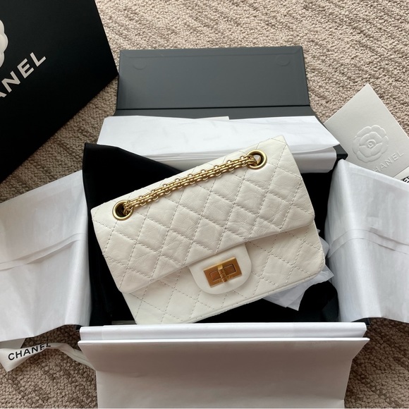 SOLD!! Chanel 2.55 mini white BRAND NEW - Picture 1 of 5